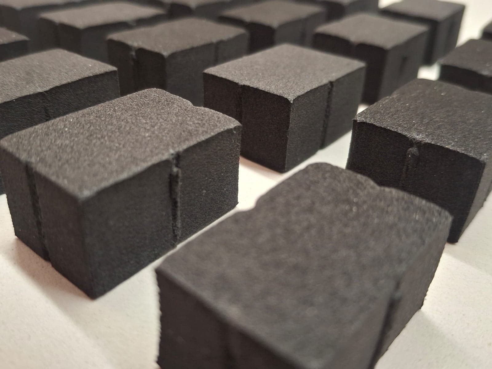 imagem do produto Borracha Expanflex Preta - 32 x 22 x 17